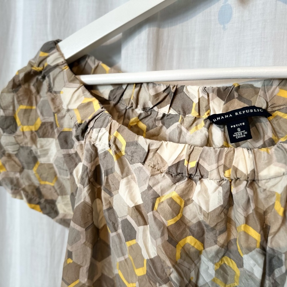 BANANA REPUBLIC - Women’s Top Blouse SS Size SP HONEYCOMB - Neutrals